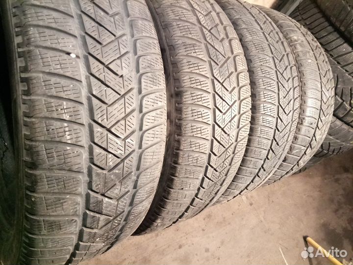 Pirelli Scorpion Winter 235/55 R19 105H