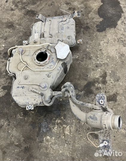 Бензобак audi q5 8r топливный бак