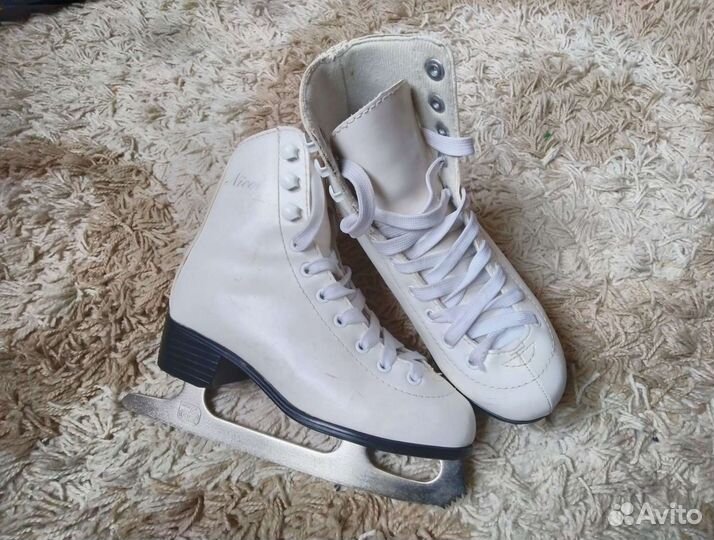 Коньки фигурные детские