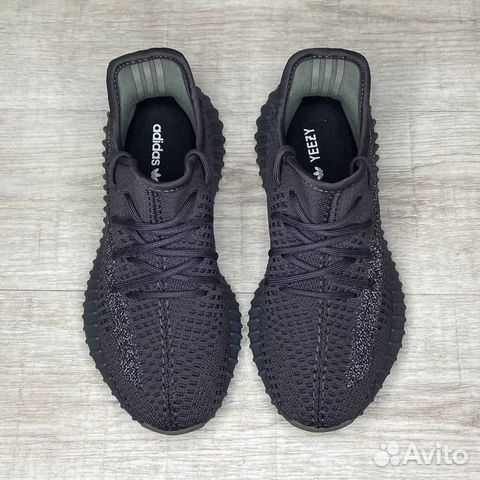 Кроссовки adidas yeezy