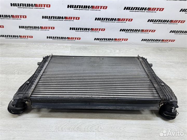 Интеркулер Volkswagen Passat B6 седан 3C2 2.0 BMR