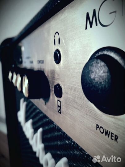 Комбоусилитель Marshall MG10Gold