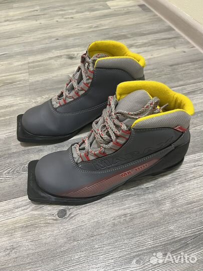 Лыжные ботинки 38 размер