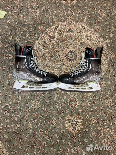 Хоккейные коньки bauer