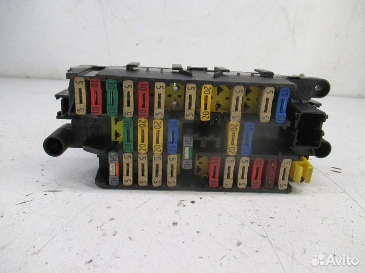 Блок предохранителей Peugeot 306 2 2001