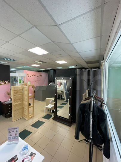 Торговая площадь, 160 м²