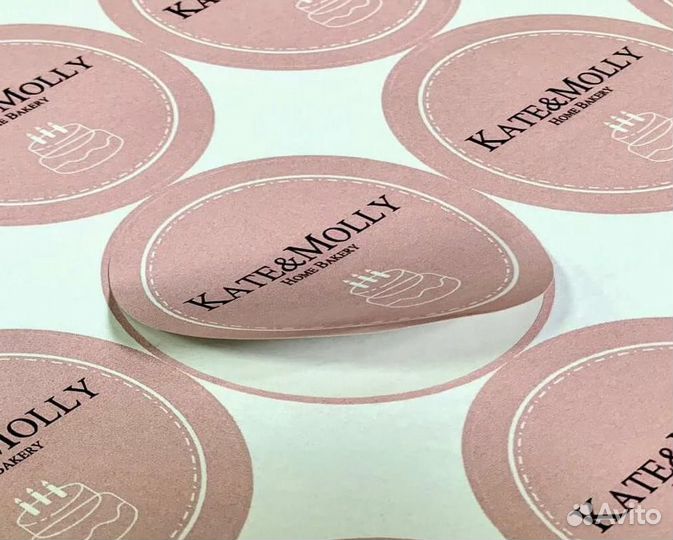 Печать наклеек этикеток стикеров