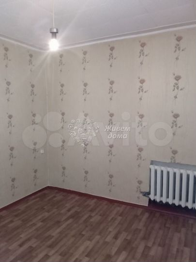 Комната 14 м² в 3-к., 1/2 эт.