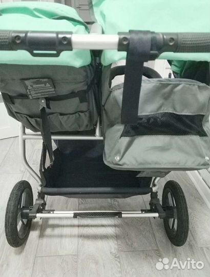 Коляска для двойни, погодок