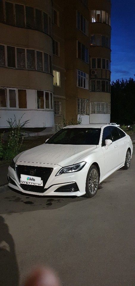 Toyota Crown: фото владельца