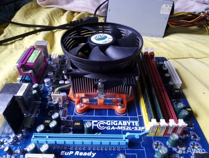 Amd athlon 64 x2 5200+gigabyte GA-M52L-S3P ver1.2