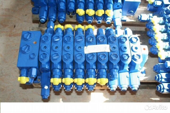 Распределитель гидравл JCB 8045/8050/8065/8080