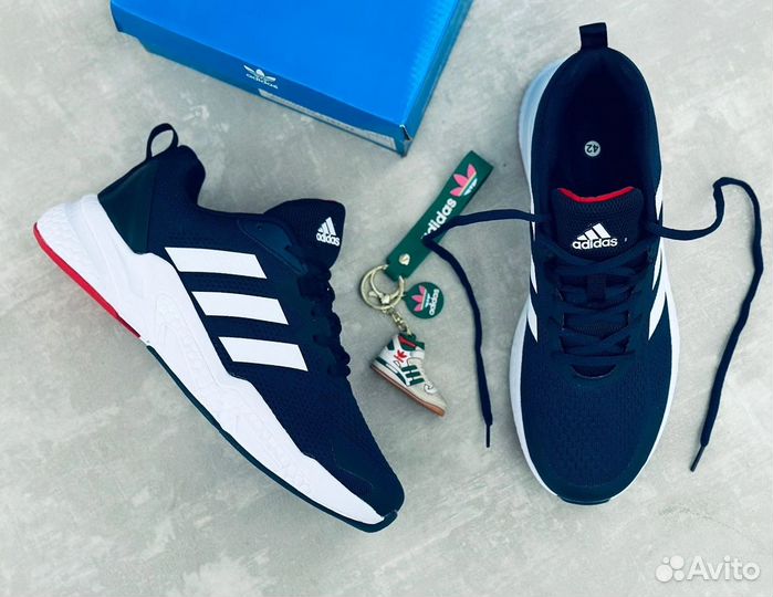 Кроссовки Adidas р. 42,43,44