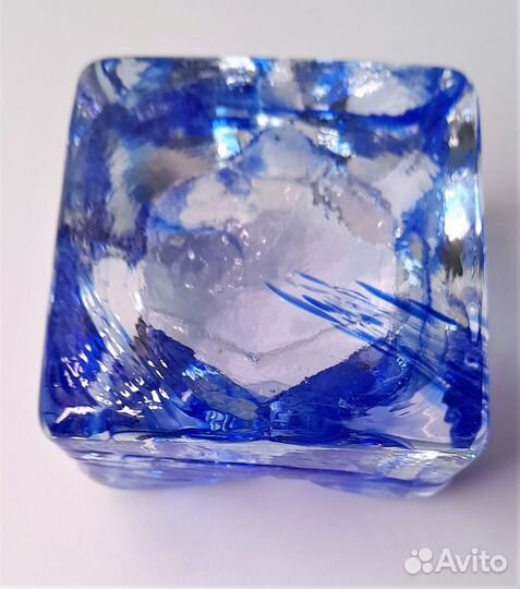 Подсвечник из стекла