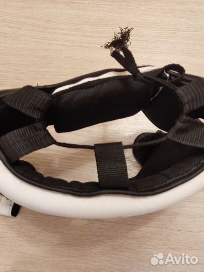 Боксерский шлем adidas