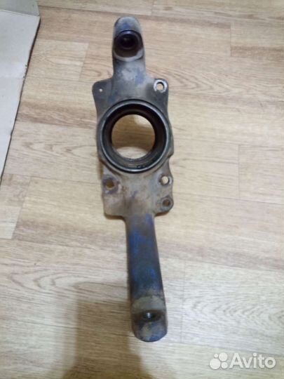 Поворотный кулак правый на chevrolet niva