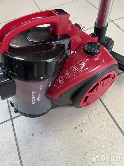 Пылесос Scarlett