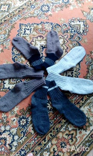 Шапки,носки вязаные