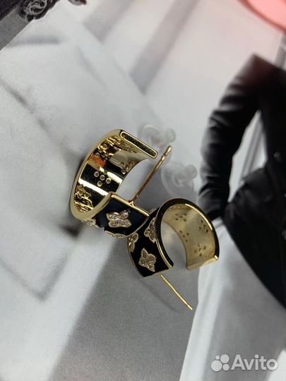 Серьги louis vuitton