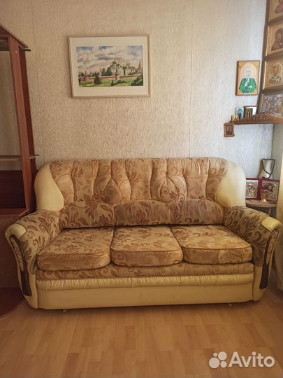 Мягкая мебель диваны бу