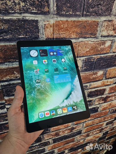 Планшет Apple iPad 7