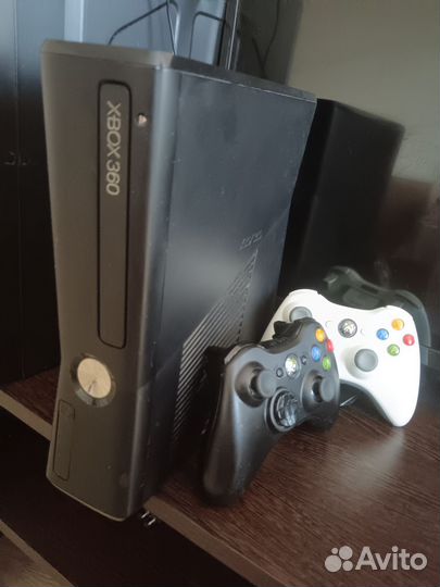 Приставка Xbox 360