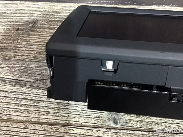 Монитор Audi A8 D3