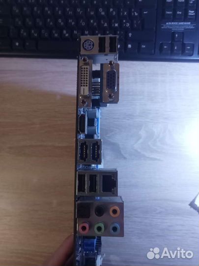 Материнская плата 1156 сокет