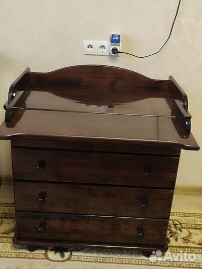 Кроватка и пеленальный комод фабрики Гандылян