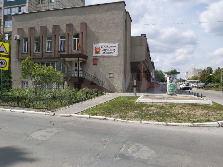 Помещение свободного назначения, 183 м²