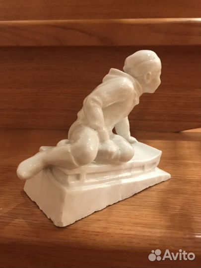 Мальчик на санках. Городница. Редкость