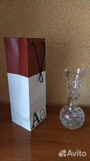 Вазы для цветов (хрусталь (упакую) и керамика)