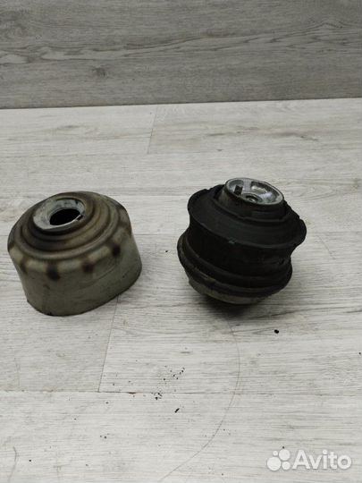 Подушка двигателя Mercedes C-Class W203 OM646 2007