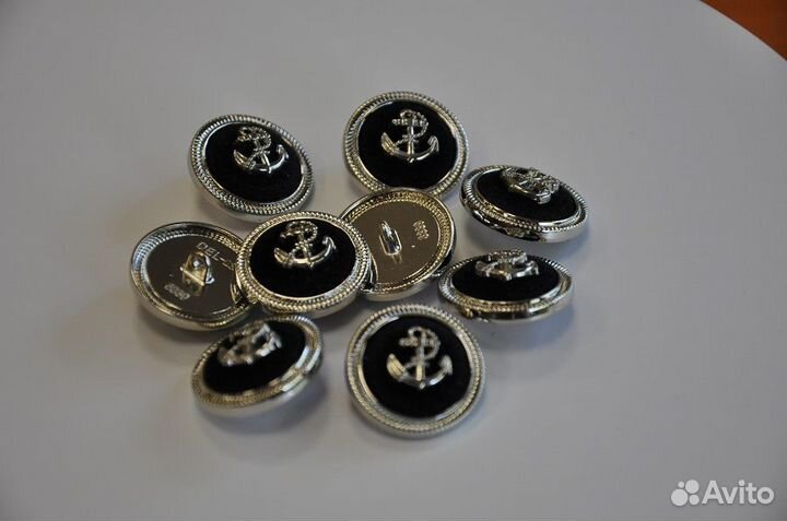 Пуговица с якорем серебряного цвета 23 мм
