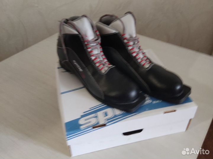 Лыжные ботинки Spine 45 размер