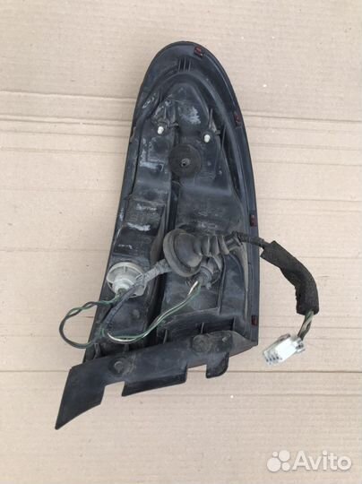 Фонарь задний правый Mazda Xedos 6