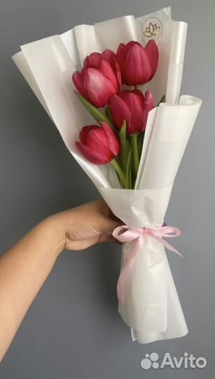 Тюльпаны к 8 марта