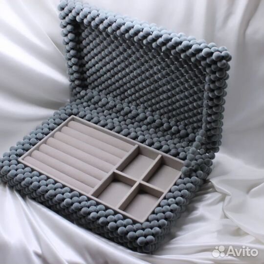 Шкатулка для украшений