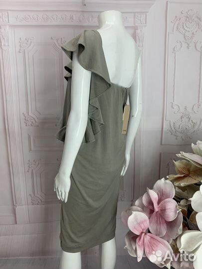 Красивое платье на одно плечо Nude Италия