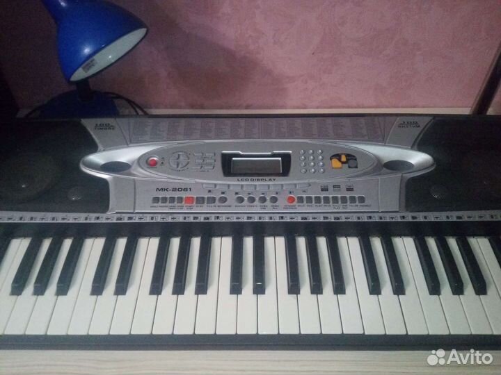 Синтезатор MK-2061