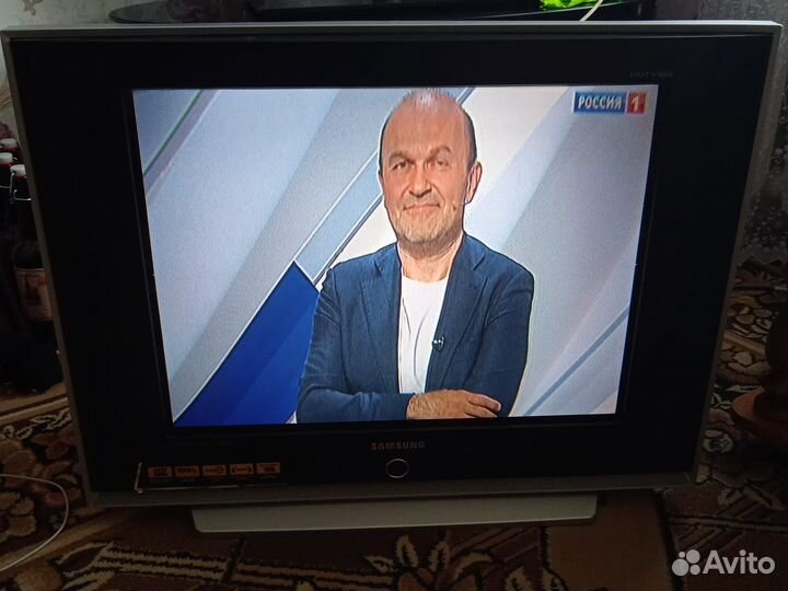 Телевизор samsung