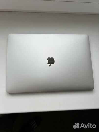 Apple MacBook Pro 15-inch i7/16/512Gb TouchBar