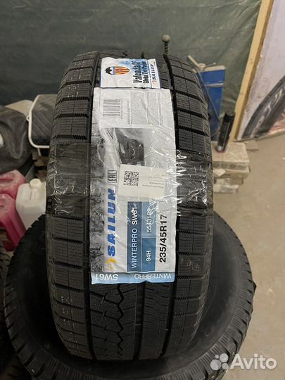 Sailun Winterpro SW61 235/45 R17 94H
