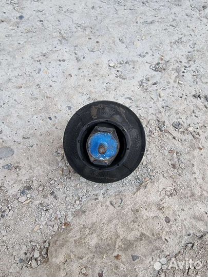 Опора двигателя Audi A6 C5 4B2 AGA 2.4