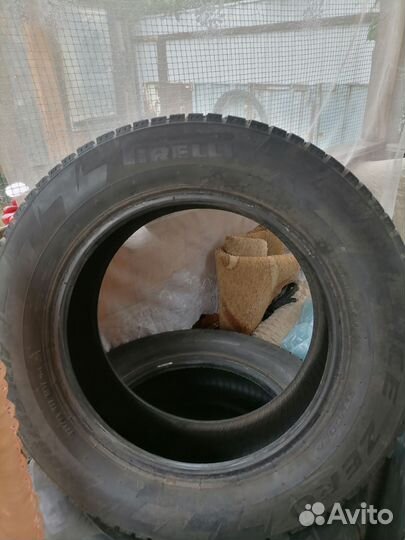 Pirelli Ice Zero 225/65 R17