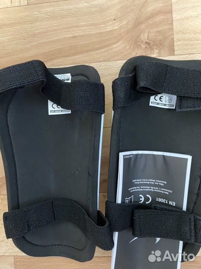 Щитки футбольные nike, размер L и XL