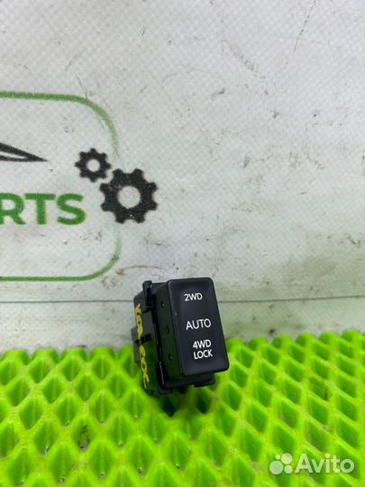 Кнопка включения полного привода Renault Coleos