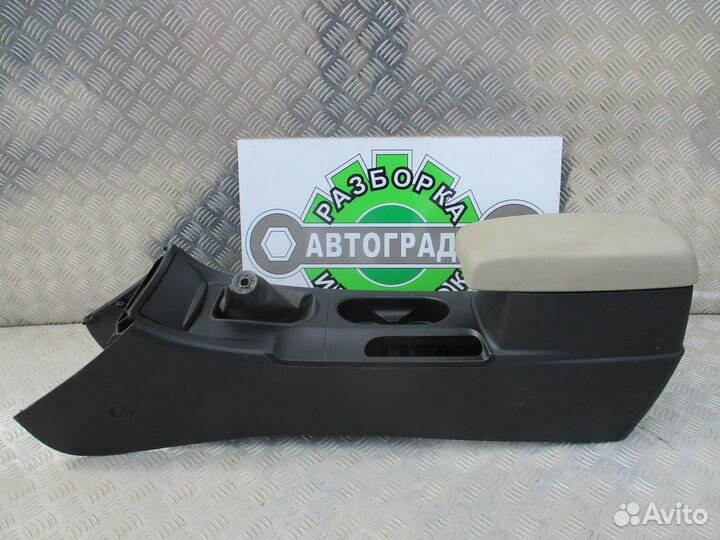 Центральная консоль FAW Besturn B50 2012г