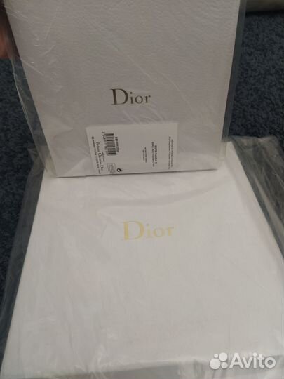 Упаковочная коробка Диор