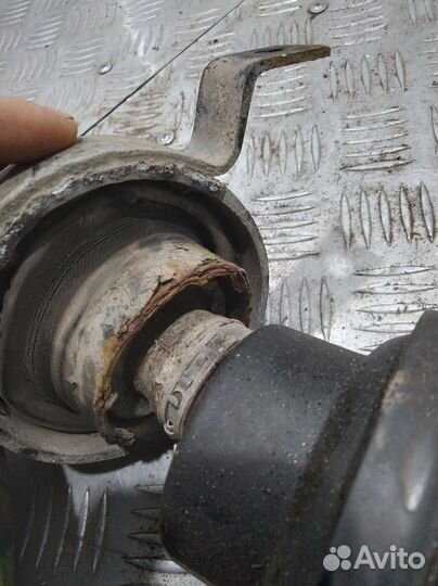 Карданный вал задней оси Range Rover Sport 1, L320